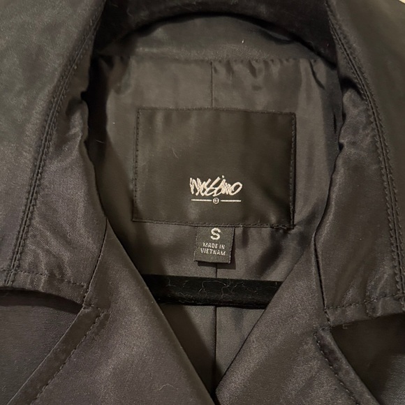 Classic Black Trench Coat - Picture 3 of 9